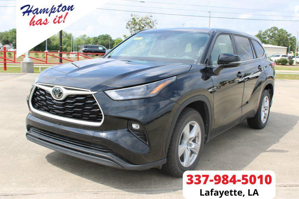 used 2023 Toyota Highlander car, priced at $29,995
