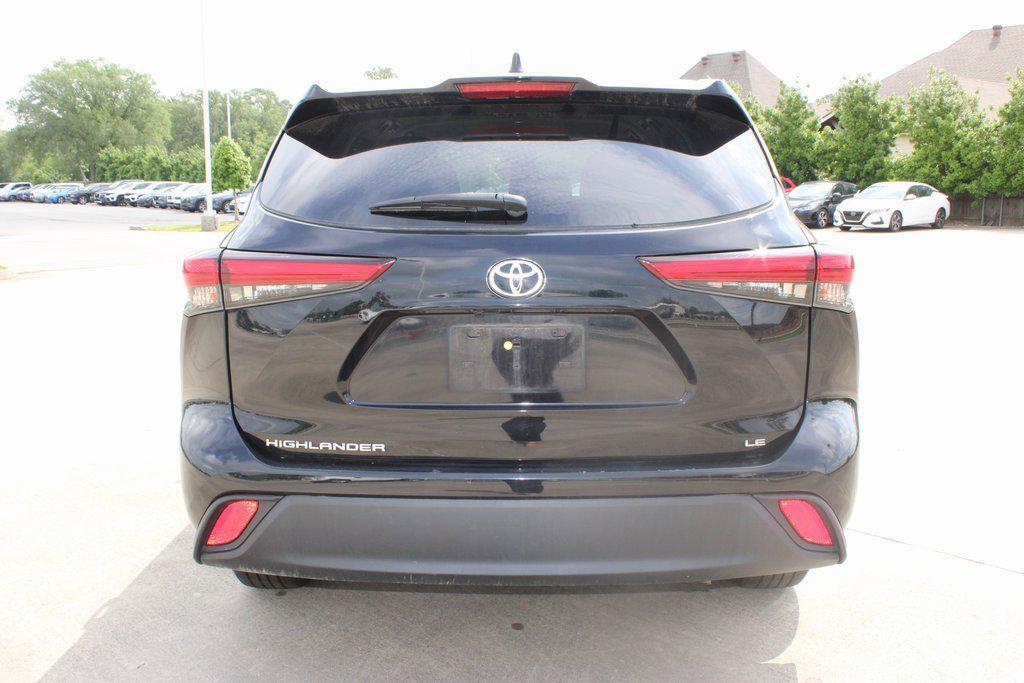 used 2023 Toyota Highlander car, priced at $29,995