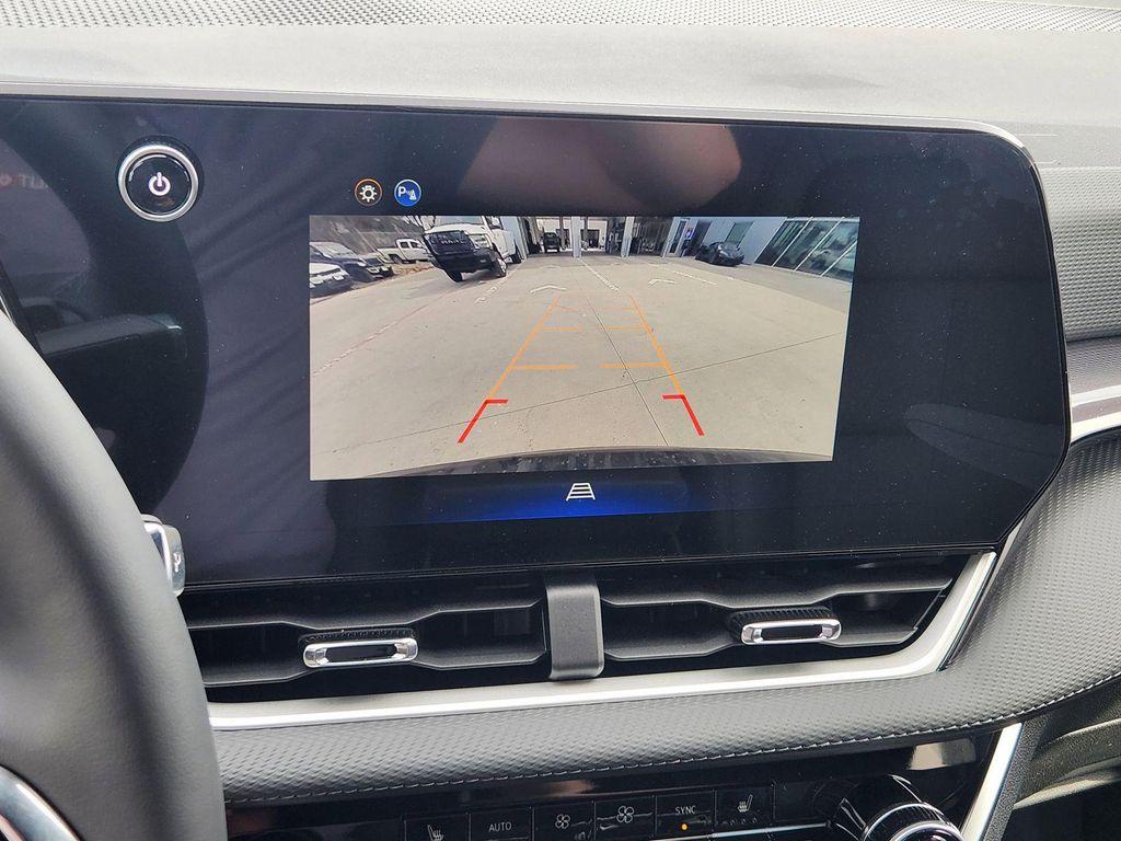 new 2026 Chevrolet Equinox car, priced at $31,556