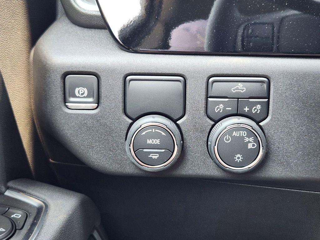 new 2025 Chevrolet Silverado 1500 car, priced at $42,740