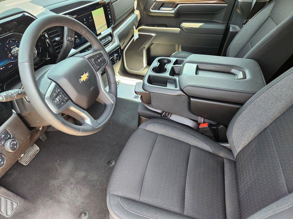 new 2025 Chevrolet Silverado 1500 car, priced at $42,740