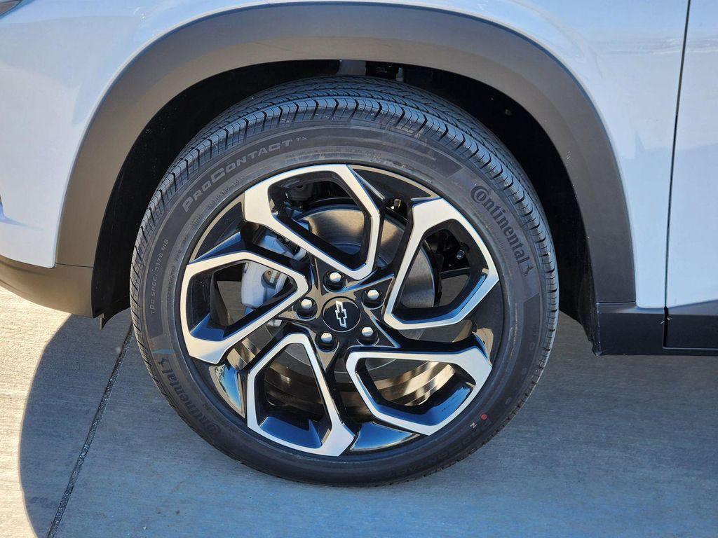 new 2026 Chevrolet Trax car, priced at $28,385