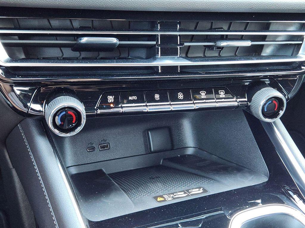 new 2026 Chevrolet Traverse car, priced at $58,495