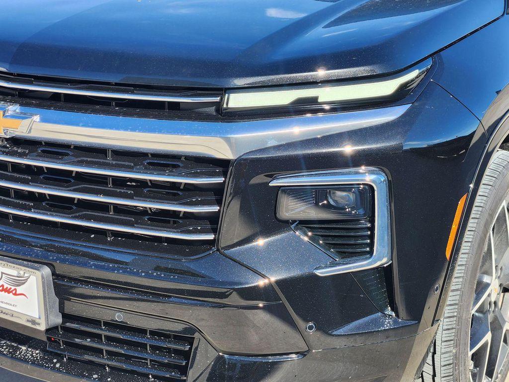 new 2026 Chevrolet Traverse car, priced at $58,495