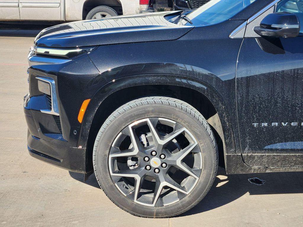 new 2026 Chevrolet Traverse car, priced at $58,495