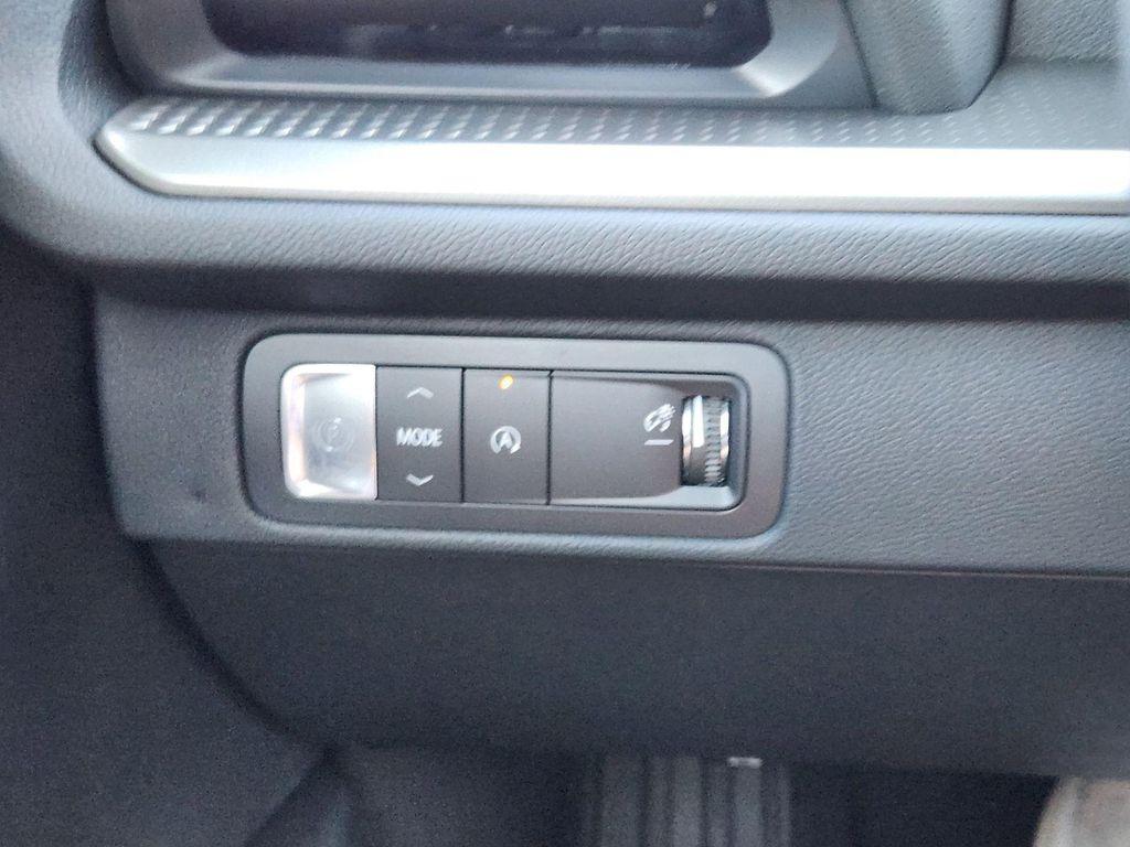 new 2026 Chevrolet Traverse car, priced at $45,475