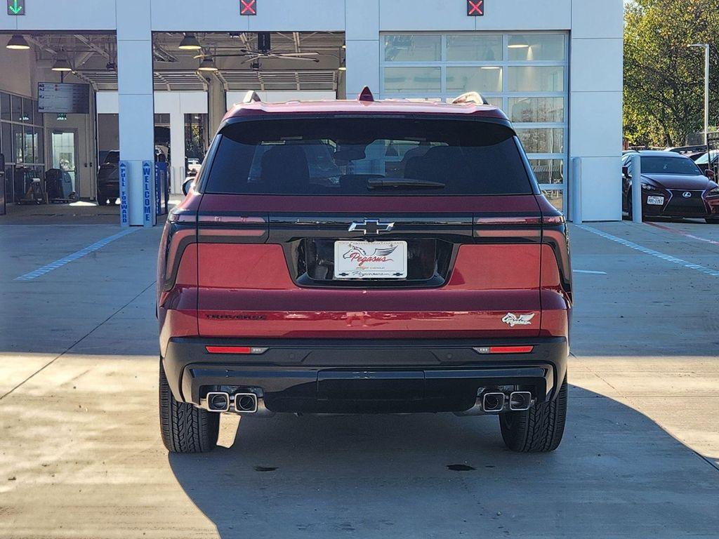 new 2026 Chevrolet Traverse car, priced at $45,475