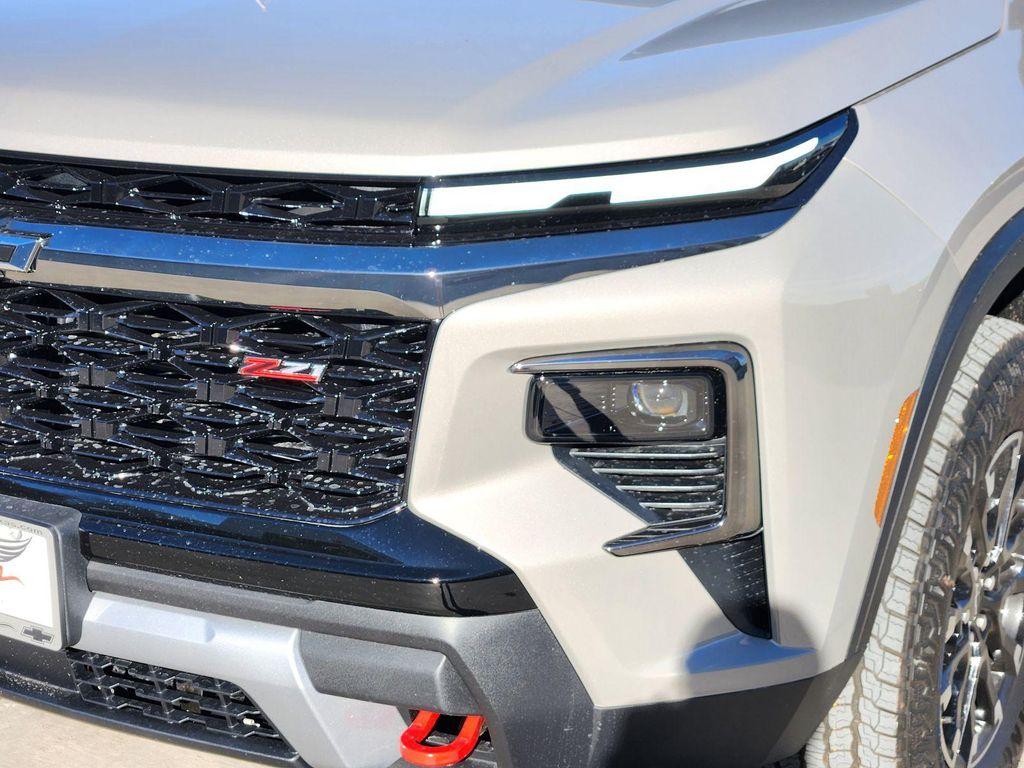 new 2026 Chevrolet Traverse car, priced at $50,795