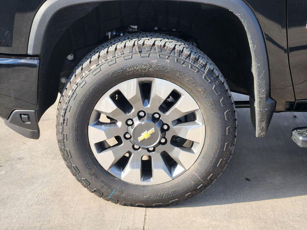 new 2026 Chevrolet Silverado 2500 car, priced at $65,396