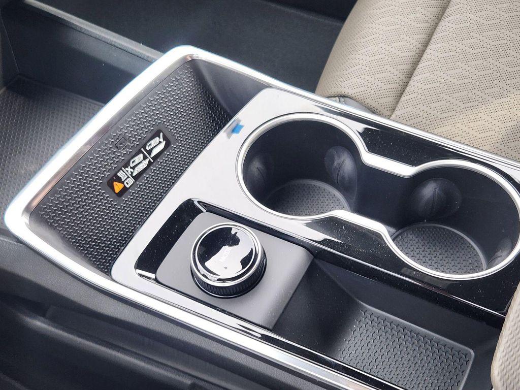 new 2026 Chevrolet Equinox car, priced at $31,556