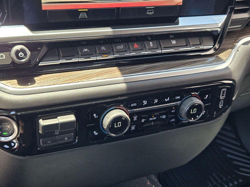 new 2025 Chevrolet Silverado 1500 car, priced at $46,395