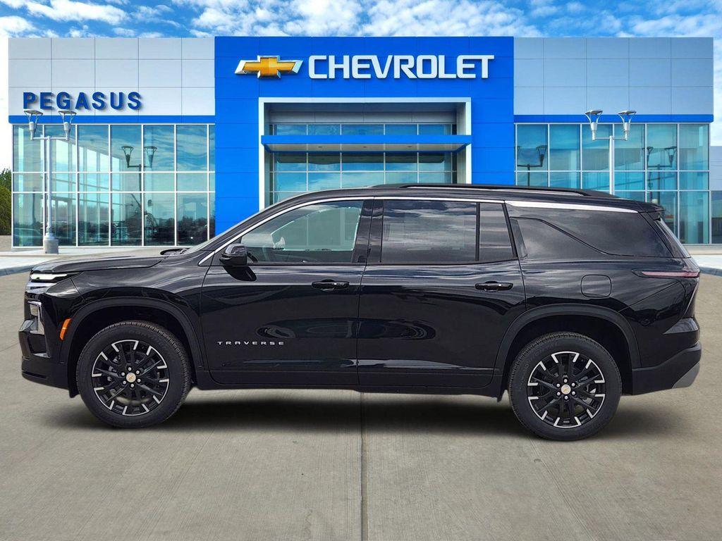 new 2026 Chevrolet Traverse car, priced at $45,195