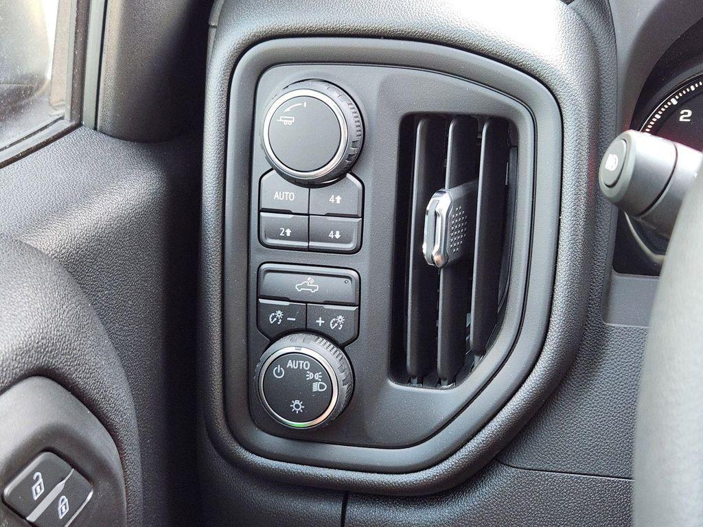 new 2025 Chevrolet Silverado 1500 car, priced at $50,174