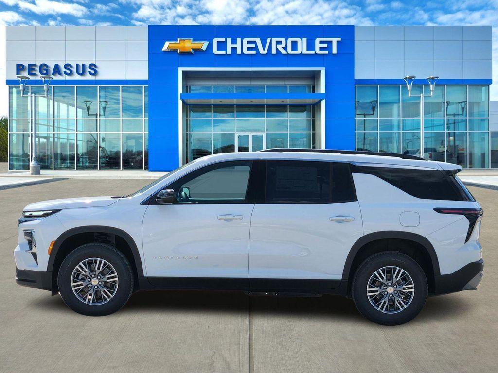new 2026 Chevrolet Traverse car, priced at $40,995