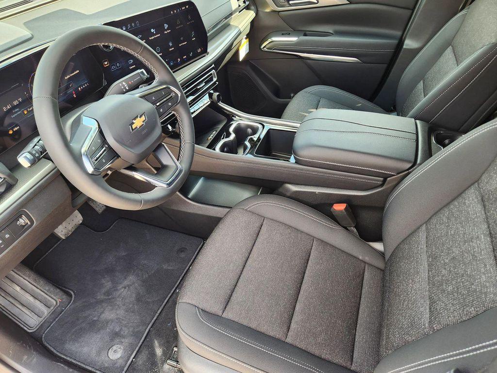 new 2026 Chevrolet Traverse car, priced at $40,995