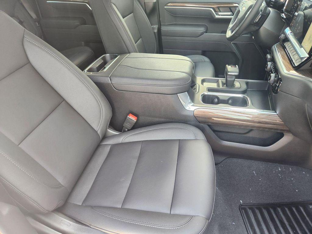 new 2026 Chevrolet Silverado 1500 car, priced at $46,980