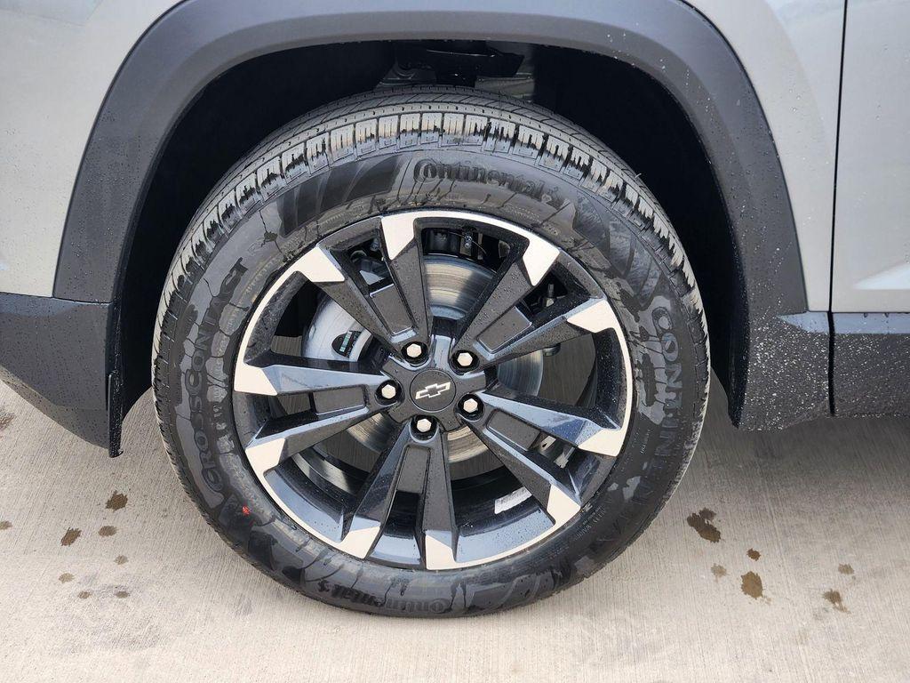 new 2026 Chevrolet Equinox car, priced at $34,119