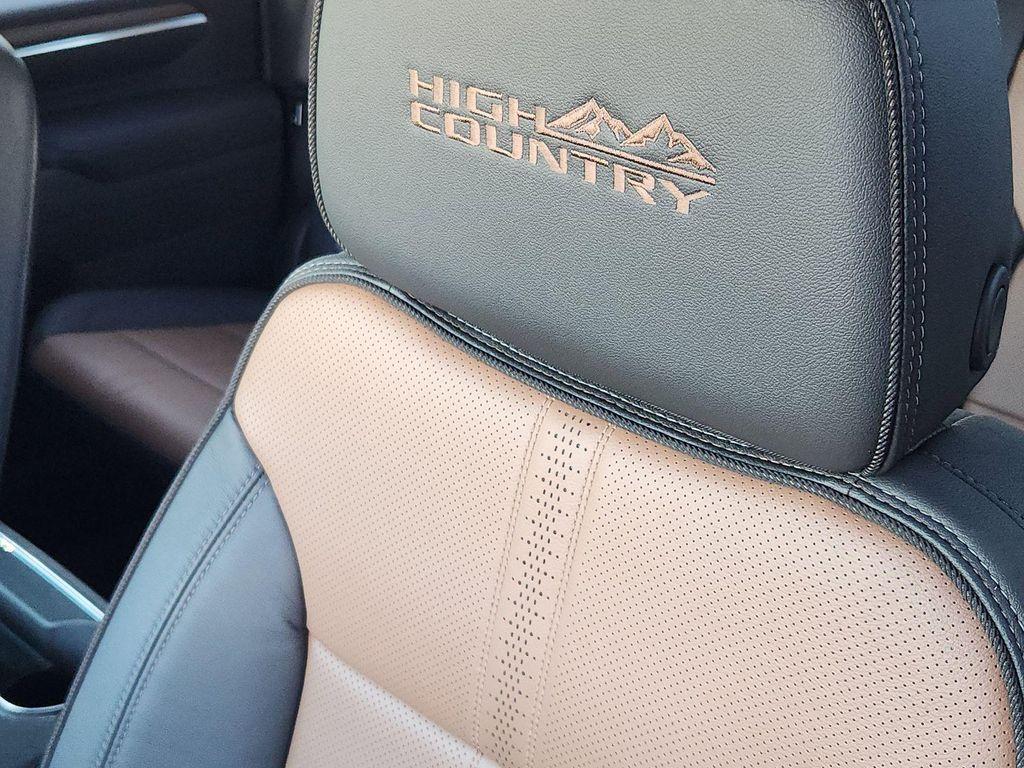 new 2026 Chevrolet Silverado 3500 car, priced at $92,715