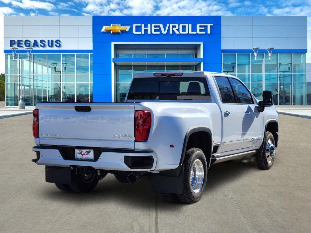 new 2026 Chevrolet Silverado 3500 car, priced at $92,715