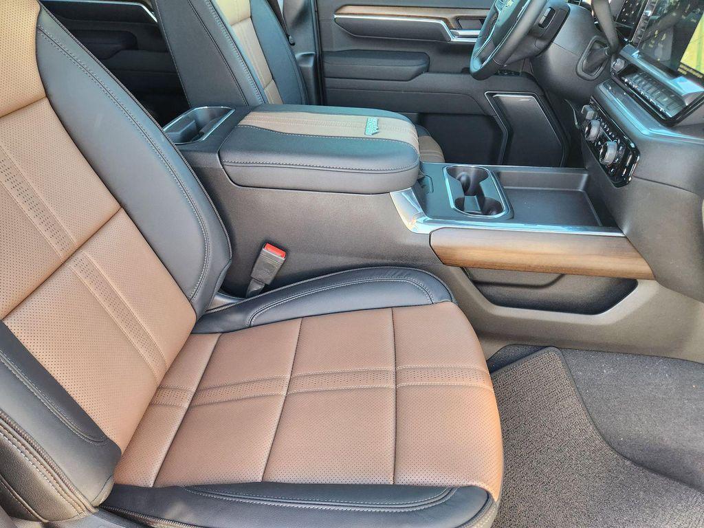 new 2026 Chevrolet Silverado 3500 car, priced at $92,715