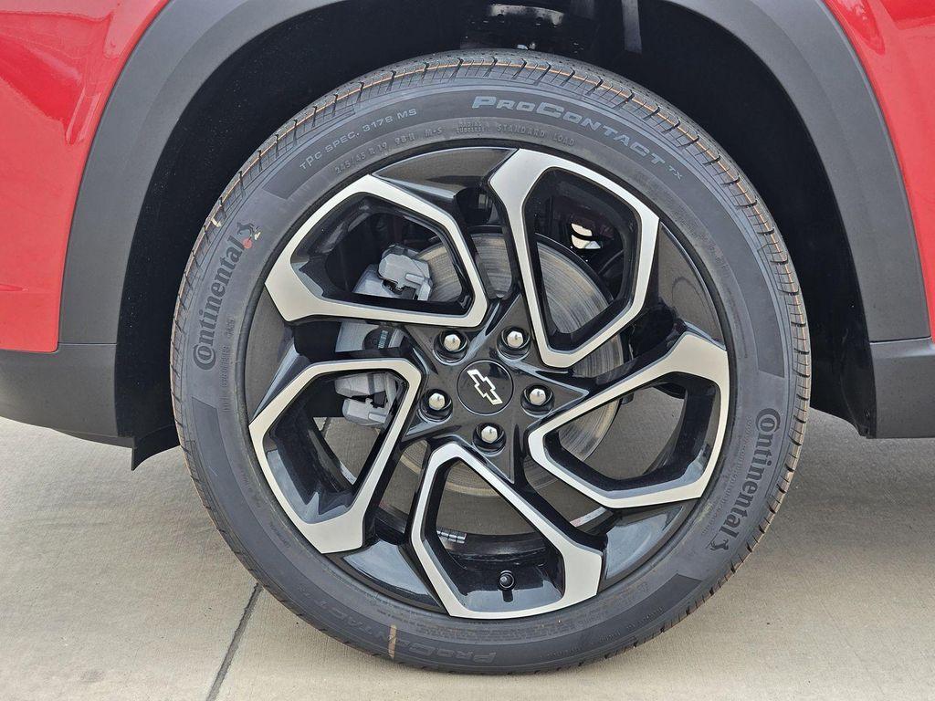 new 2026 Chevrolet Trax car, priced at $28,696