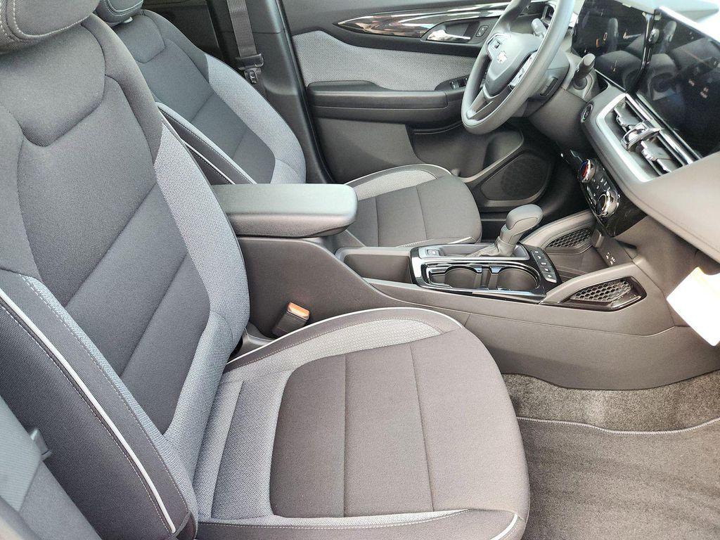 new 2026 Chevrolet TrailBlazer car, priced at $26,680