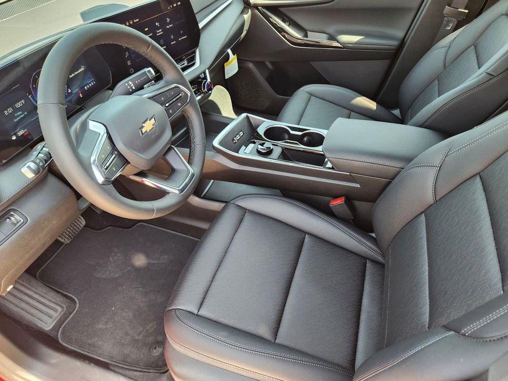 new 2026 Chevrolet Equinox car, priced at $31,040