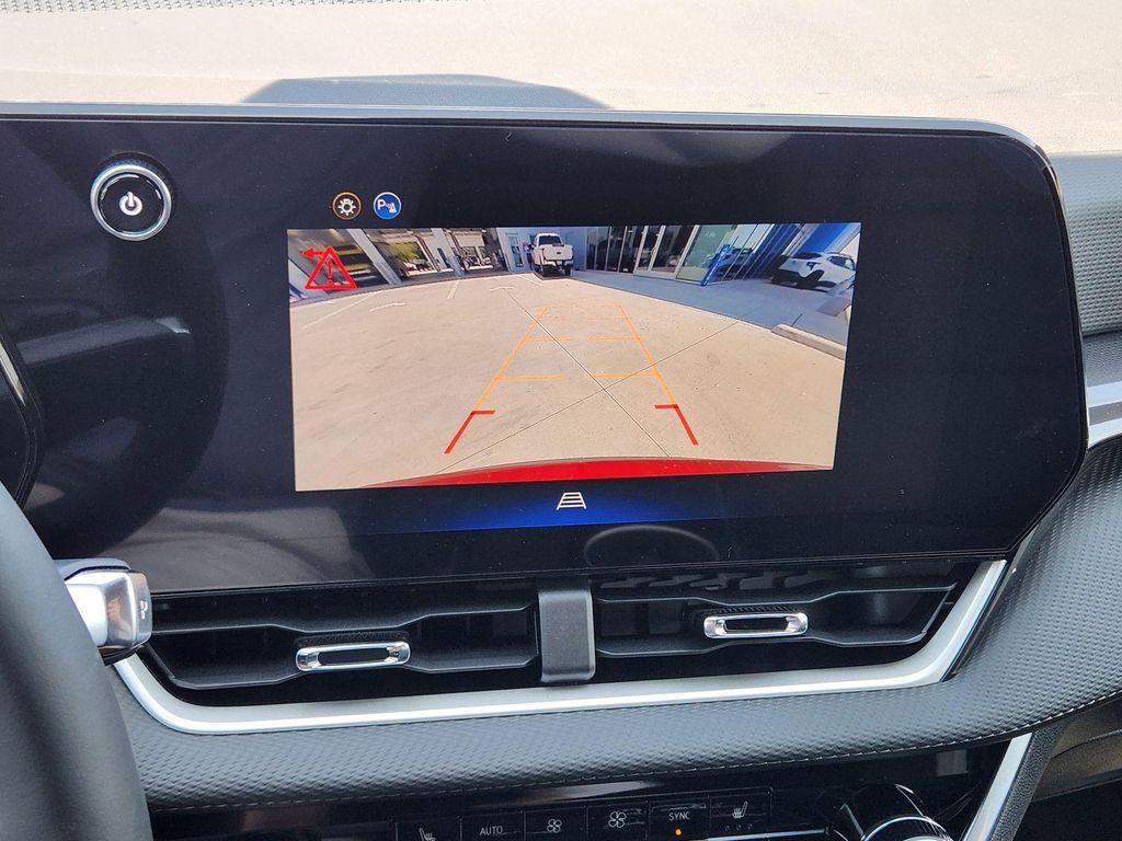 new 2026 Chevrolet Equinox car, priced at $31,040