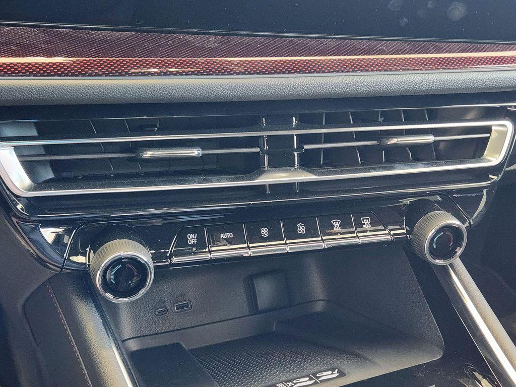 new 2026 Chevrolet Traverse car, priced at $58,290