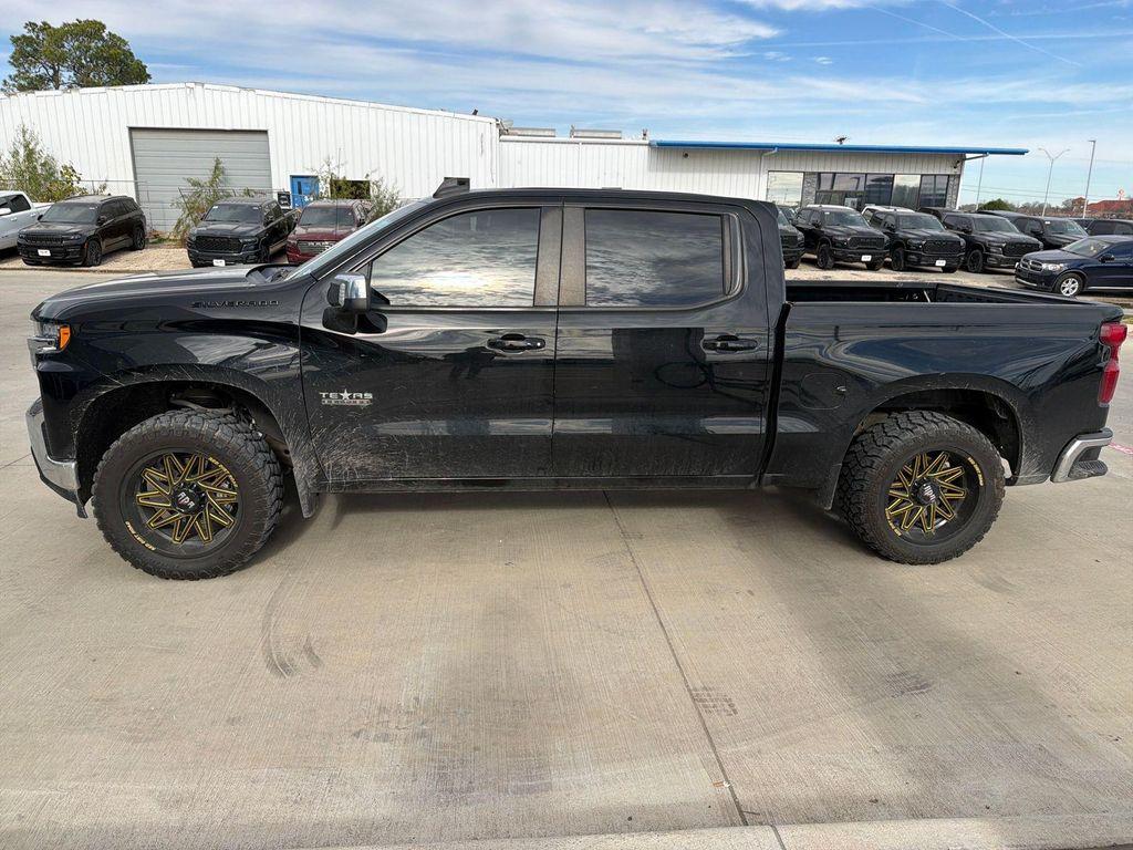 used 2022 Chevrolet Silverado 1500 car, priced at $31,850