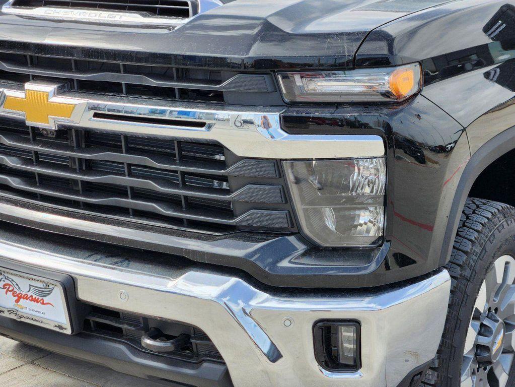 new 2025 Chevrolet Silverado 2500 car, priced at $73,000