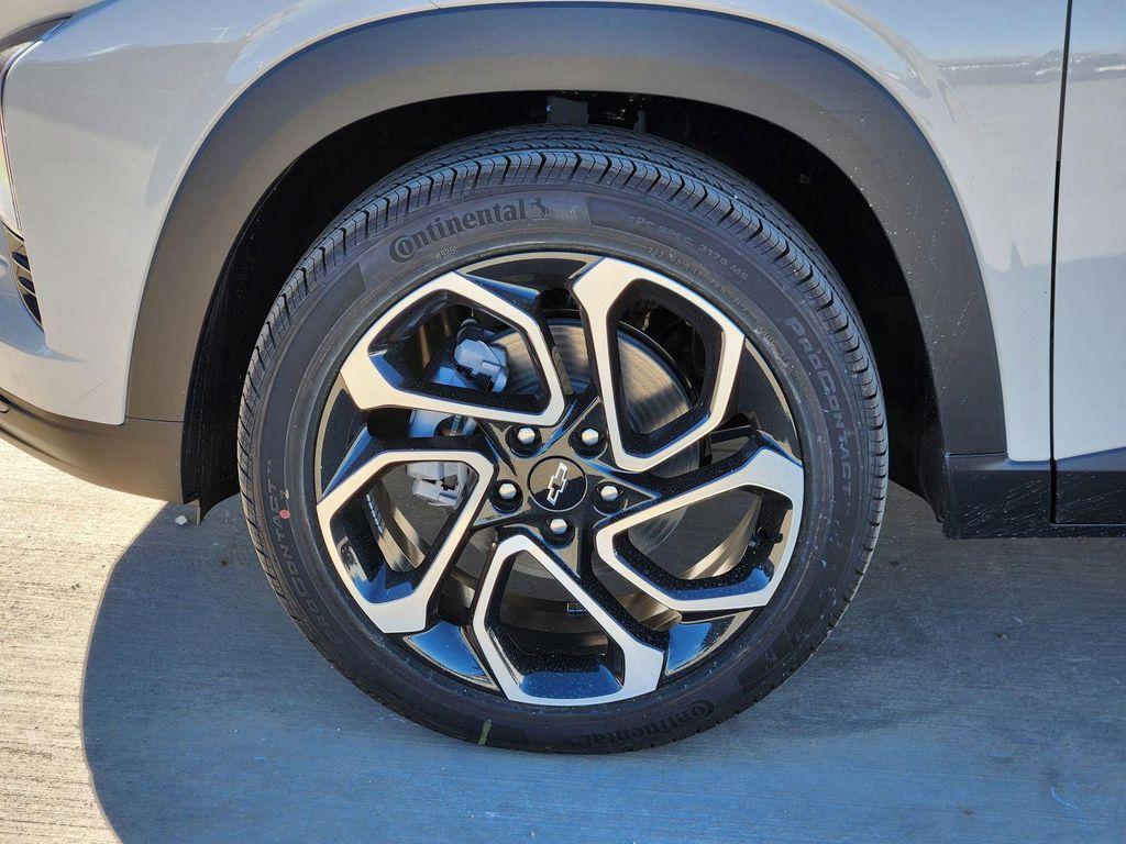 new 2026 Chevrolet Trax car, priced at $28,385