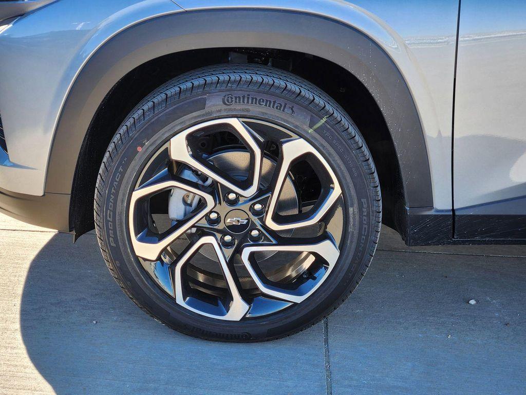 new 2026 Chevrolet Trax car, priced at $28,385