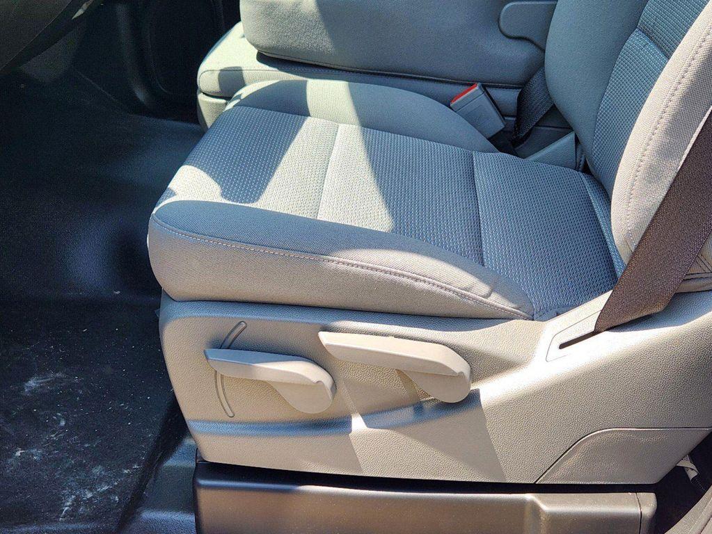 new 2024 Chevrolet Silverado 1500 car, priced at $49,667