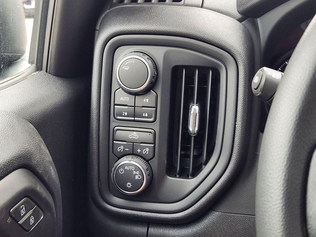 new 2025 Chevrolet Silverado 1500 car, priced at $49,325