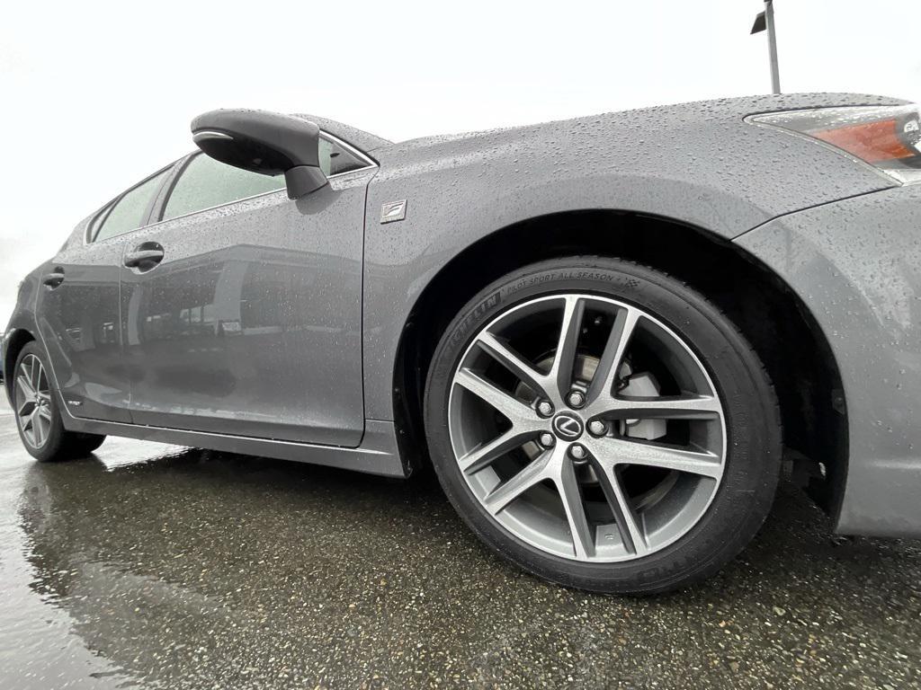 used 2015 Lexus CT 200h car, priced at $16,980