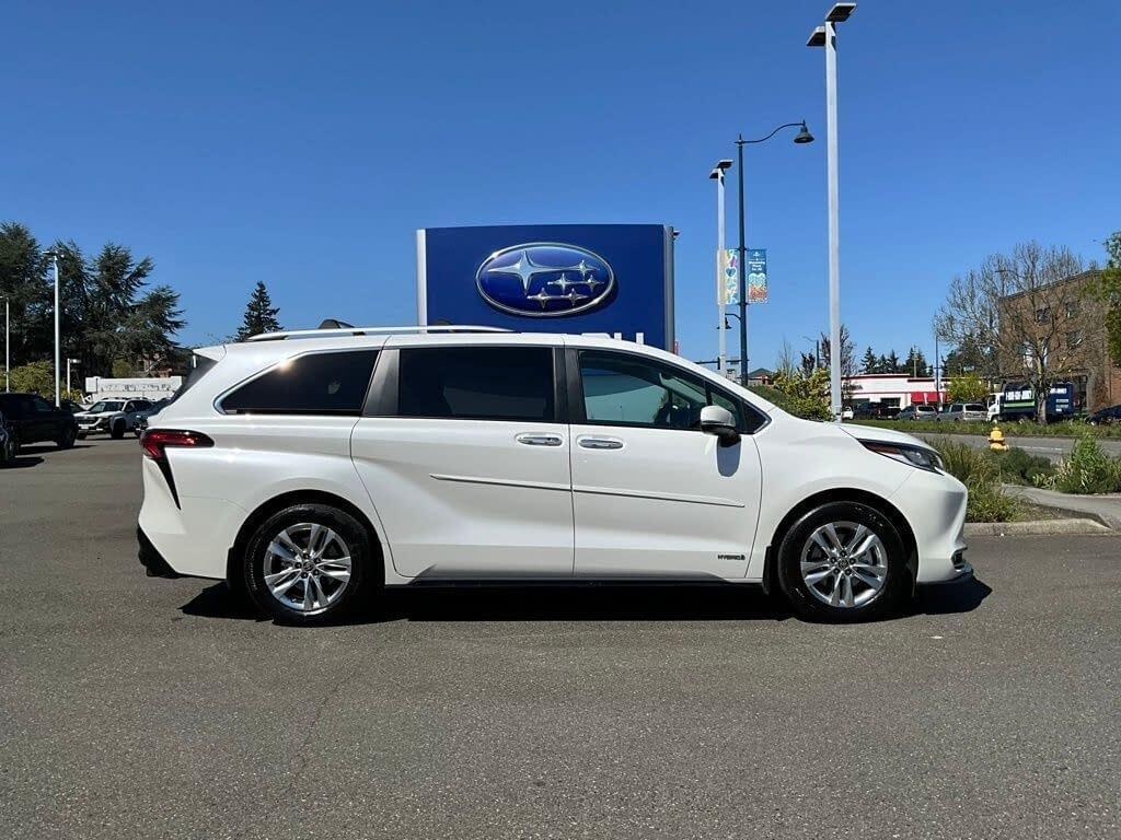 used 2021 Toyota Sienna car, priced at $45,880