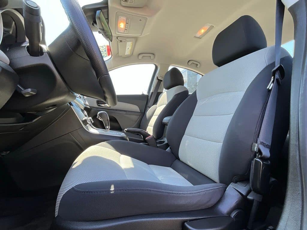 used 2016 Chevrolet Cruze Limited car, priced at $9,380