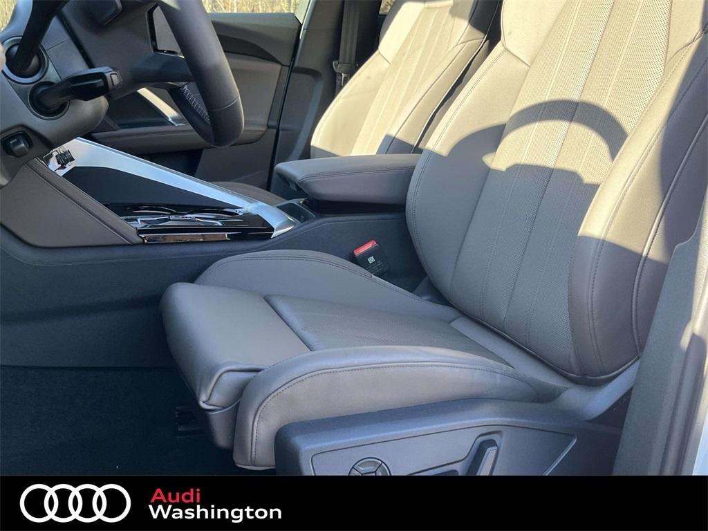 new 2025 Audi Q5 car, priced at $62,080