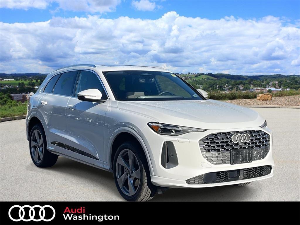new 2025 Audi Q5 car, priced at $62,080