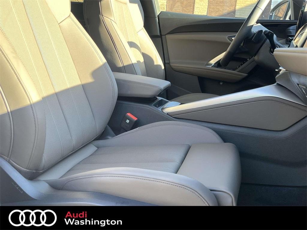 new 2025 Audi Q5 car, priced at $62,080