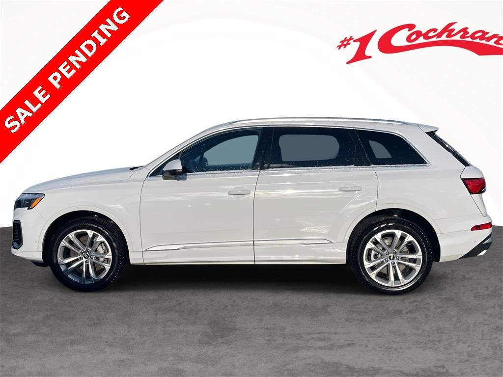 used 2025 Audi Q7 car, priced at $52,998