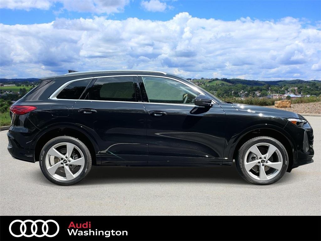 new 2025 Audi Q5 car, priced at $62,040