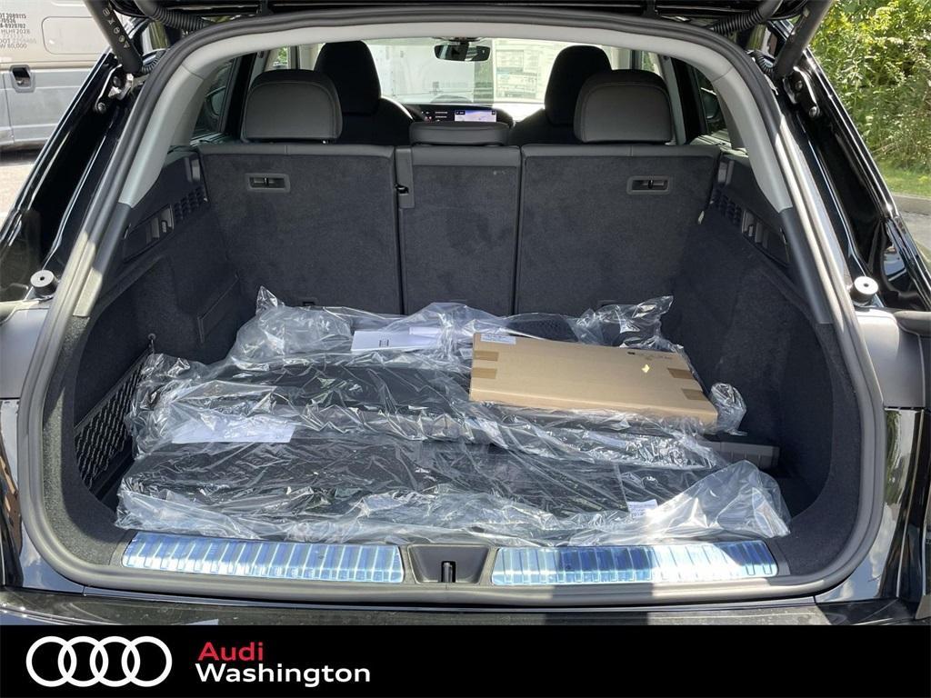 new 2025 Audi Q5 car, priced at $62,040