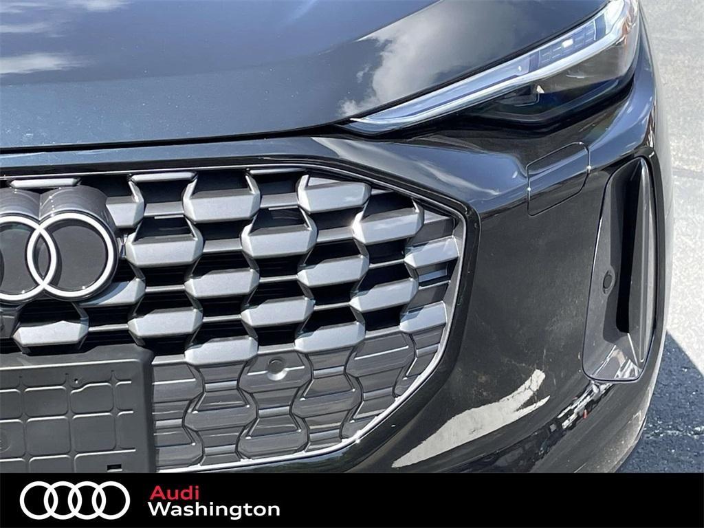 new 2025 Audi Q5 car, priced at $62,040