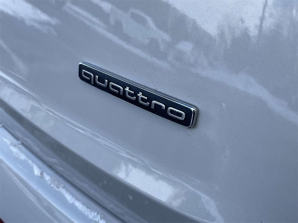 used 2024 Audi Q7 car, priced at $33,998