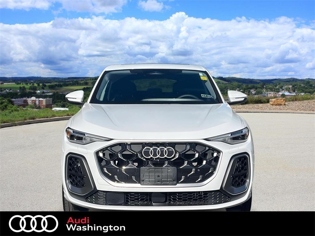 new 2025 Audi Q5 car, priced at $61,415