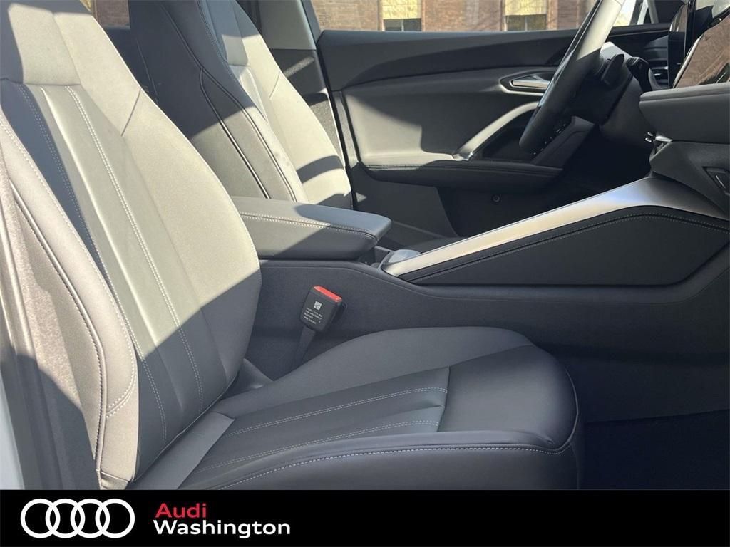 new 2025 Audi Q5 car, priced at $61,415