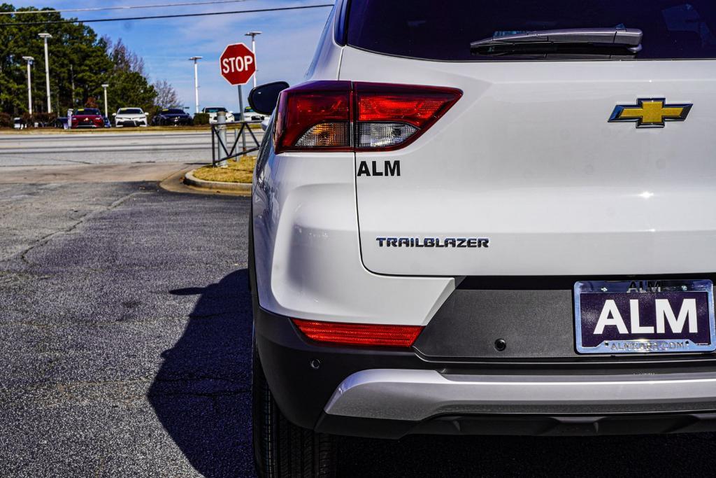 new 2026 Chevrolet TrailBlazer car, priced at $28,659