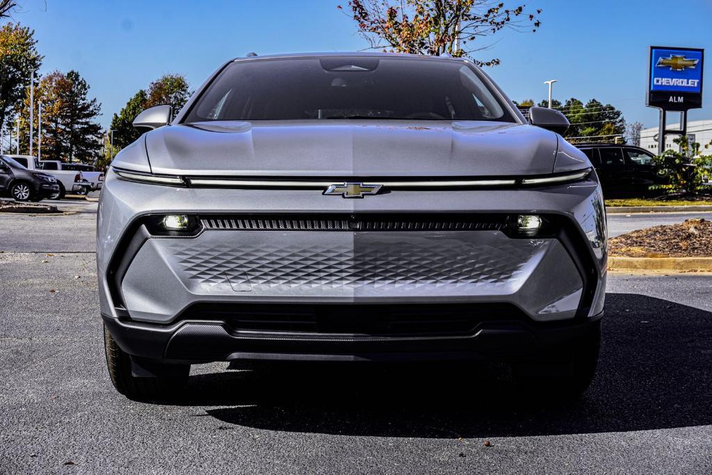 new 2026 Chevrolet Equinox EV car, priced at $32,600